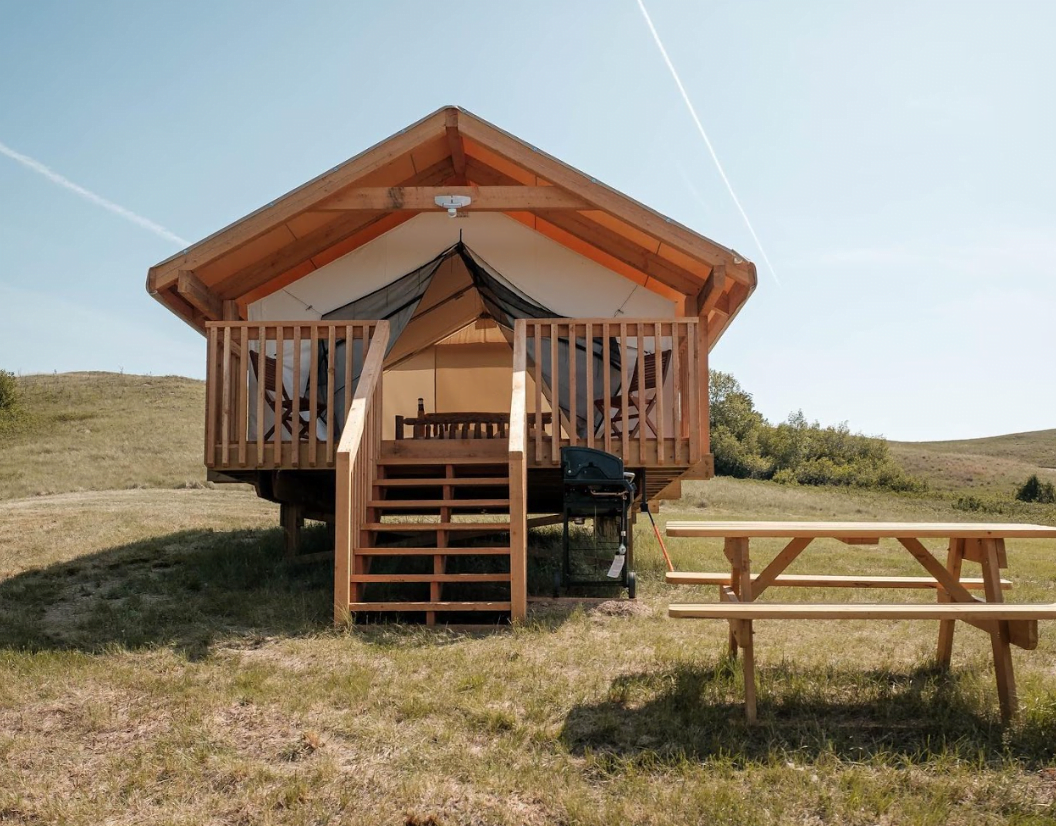 Glamping VS Camping: What Is the Difference